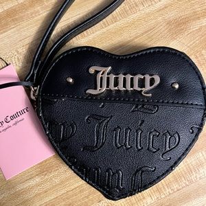 🌸Juicy Couture Heart Wristlet
